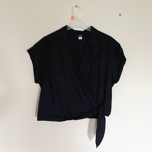 Old Navy Black Wrap Blouse - Picture 1 of 3